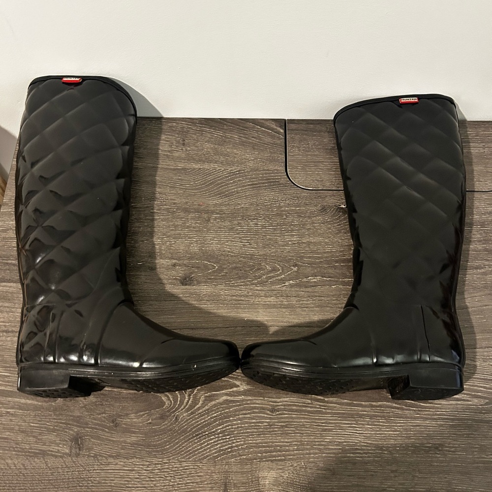 Black Hunter Boots SZ 6